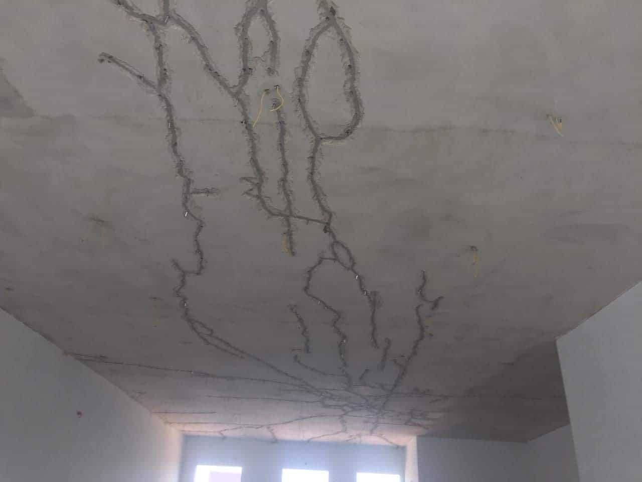 3 Nhược điểm của sàn Nevo, Tbox, Lform – Sàn hộp rỗ... 3 Nhược điểm của sàn Nevo - Nứt