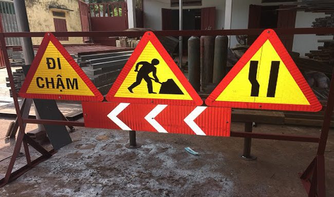 Các mẫu biển báo công trường đang thi công hiện nay