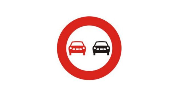 Mẫu biển báo công trường đang thi công cấm vượt